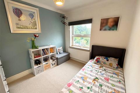 13 Chestnut Grove, Staines-upon-thames, TW18 1DB