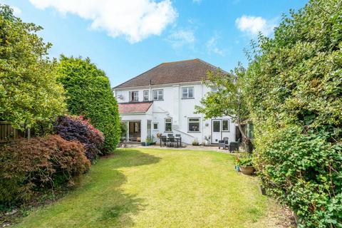 8 Walton Road, Sidcup, DA14 4LD