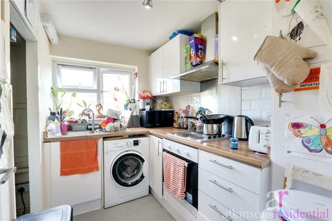 1 bedroom apartment for sale, Baker Street, Enfield, Middlesex, EN1