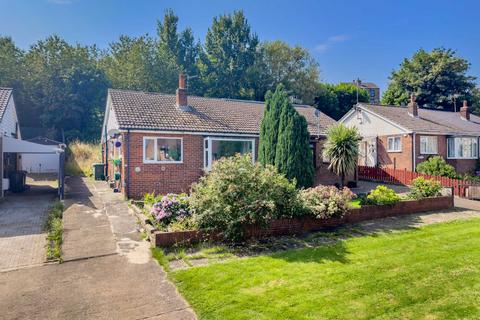 2 bedroom semi-detached bungalow for sale, Bromley Road, Hanging Heaton