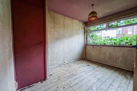 2 Derwent Close, Horwich, Bolton, BL6 6DR