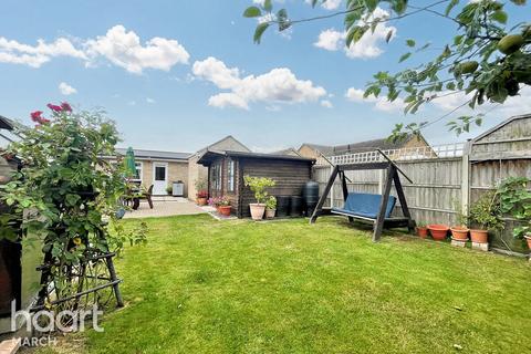 2 bedroom detached bungalow for sale, Highfield Road, March