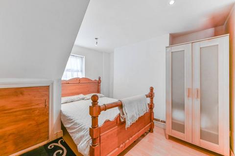 Flat 1, 44 Canterbury Road, Croydon, CR0 3PU