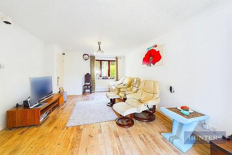 41 Mosaic Close, Southampton, SO19 6RR