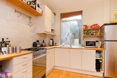 1 bedroom flat to rent, Napier Road, Kensal Green, London, NW10