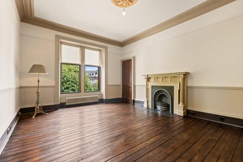 3 bedroom flat to rent, Glencairn Drive, Glasgow, G41