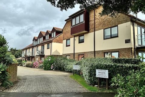 3 bedroom apartment for sale, Barton on Sea