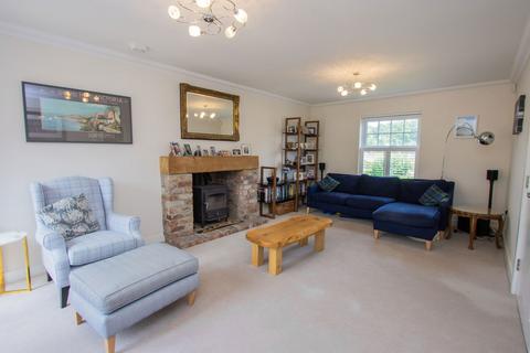 8 Parsonage Croft, Etchingham, TN19 7BY