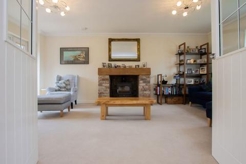 8 Parsonage Croft, Etchingham, TN19 7BY