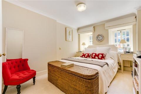 3 bedroom apartment for sale, Coleherne Court, The Little Boltons, London, SW5