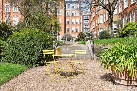 3 bedroom apartment for sale, Coleherne Court, The Little Boltons, London, SW5