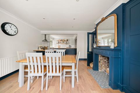 115 Hare Lane, Claygate, Esher, KT10 0QY