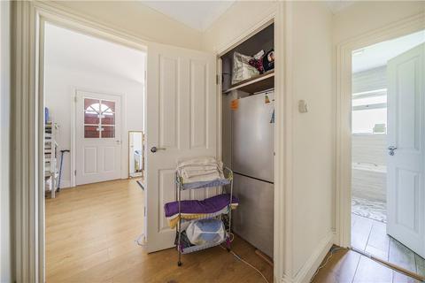1, Ray Court Ray Gardens, Stanmore, HA7 3DR