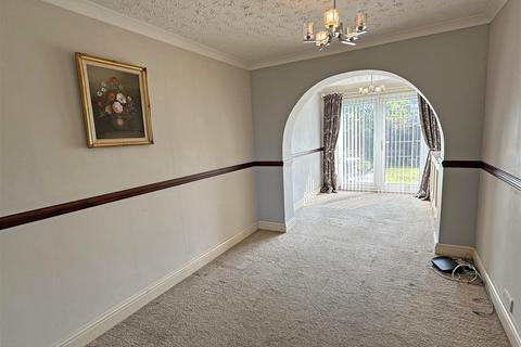 3 bedroom semi-detached house for sale, Harrowgate Lane, Bishopsgarth, TS19 8UT