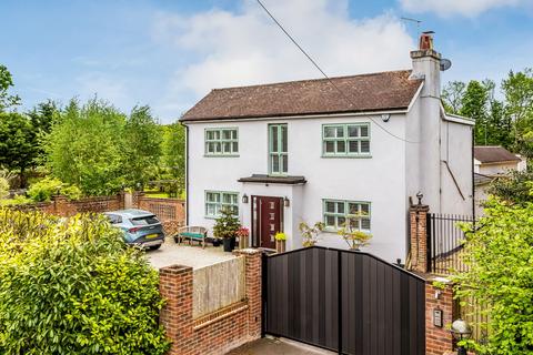 4 bedroom detached house for sale, Hare Lane, Lingfield RH7