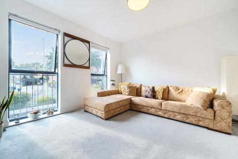 4 bedroom house for sale, Studio Way, Borehamwood, Hertfordshire, WD6