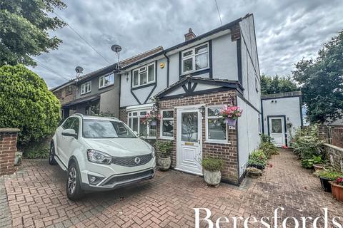 79 Whitchurch Road, Romford, RM3 9EU