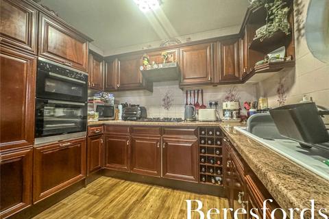 79 Whitchurch Road, Romford, RM3 9EU