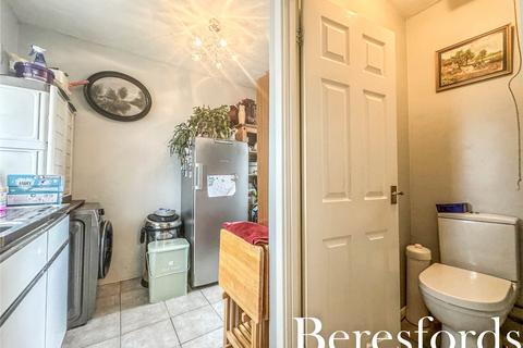 79 Whitchurch Road, Romford, RM3 9EU