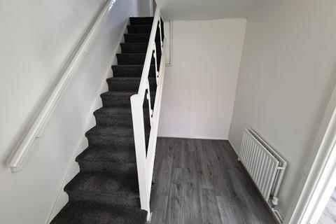 17 Pickmere Close, Droylsden, Manchester, M43 7FF