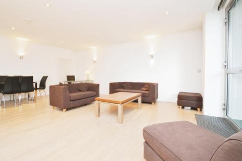 2 bedroom flat to rent, Plumbers Row, Aldgate East, E1