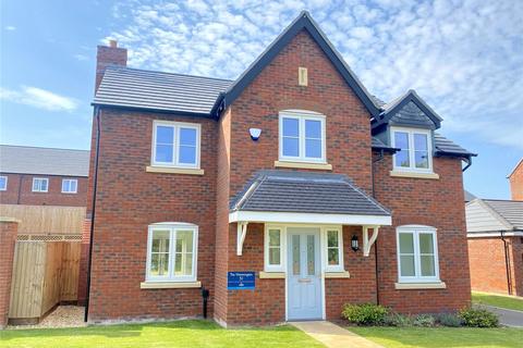 3 bedroom detached house for sale, The Willows, Warwick Road, Kineton, Warwickshire, CV35