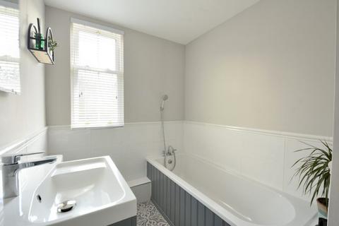 7 Lockhart Place, Hawick, TD9 9JR