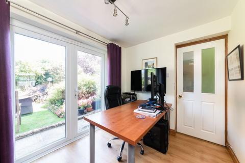 3 Champs Close, Abingdon, OX14 2NB