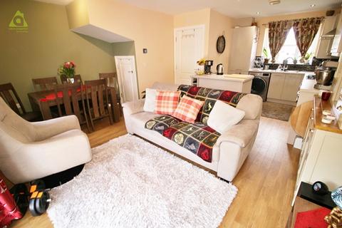 3 bedroom semi-detached house to rent, Foundry Close, Preston, PR25 3RA *APPLY ONLINE*