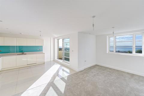 2 bedroom flat for sale, Vista Mare East, 42 West Parade, West Worthing, West Sussex, BN11