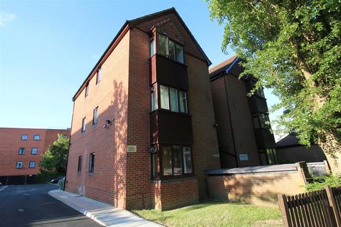 Studio for sale, Churchill Court, Ashbourne Road, London, W5