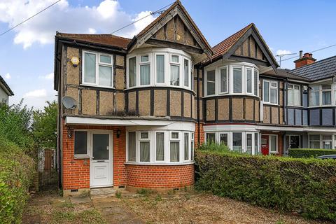 8 Warden Avenue, Harrow, HA2 9LW