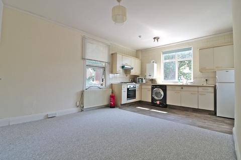 1 bedroom flat to rent, Cleveland Road,  London, W13