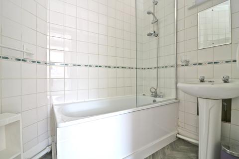 1 bedroom flat to rent, Cleveland Road,  London, W13