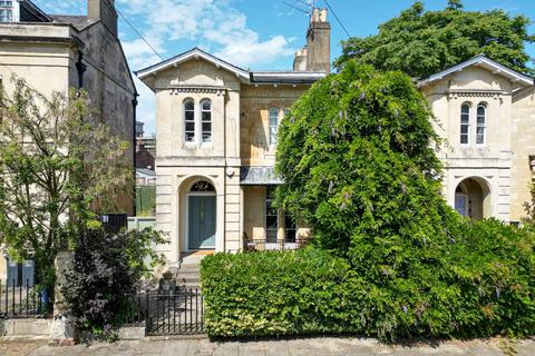 3 bedroom semi-detached house for sale, Eldon Square, Reading