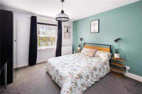 2 bedroom flat for sale, Victoria Park Court, 130 Well Street, Hackney, London, E9