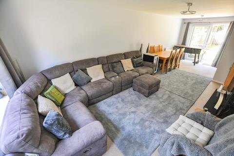 3 bedroom end of terrace house for sale, Glynville Close, Wimborne, BH21