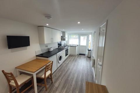 undefined, 1 Chestnut Avenue