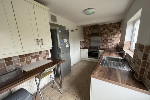 1 bedroom in a house share to rent, Wallett Avenue, Beeston, NG9 2QR