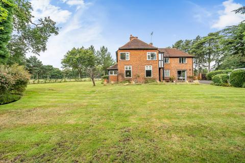 Tanglewood Park Road, Stoke Poges, Slough, SL2 4PJ
