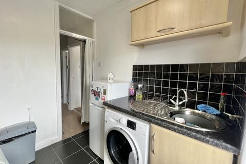 Flat 1, 14 Carr Gate, Thornton-cleveleys, FY5 1LB