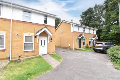 Tarn Close, Farnborough, Hampshire, GU14