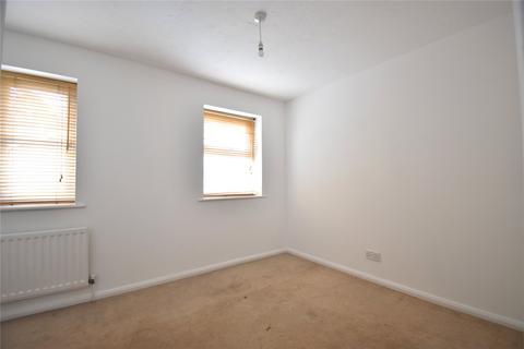 2 bedroom house to rent, Tarn Close, Farnborough, Hampshire, GU14