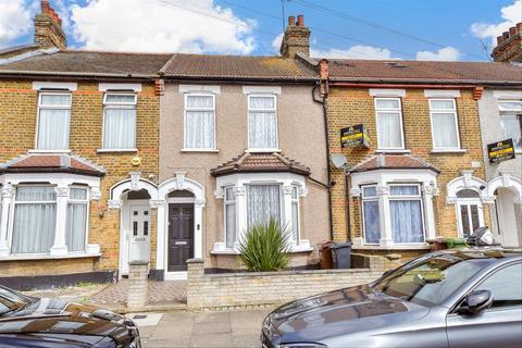 51 Whalebone Grove, Romford, RM6 6BT