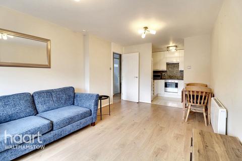 1 bedroom apartment for sale, 1 Teresa Mews, Walthamstow