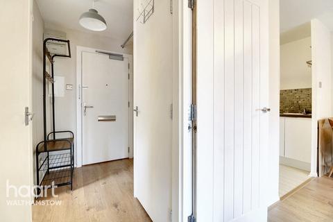 1 bedroom apartment for sale, 1 Teresa Mews, Walthamstow