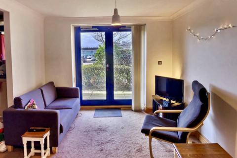 2 bedroom flat for sale, Canute Road, Southampton SO14