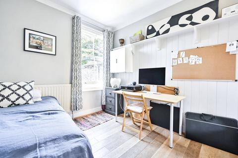 60 Whellock Road, London, W4 1DZ