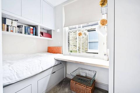 60 Whellock Road, London, W4 1DZ