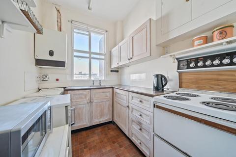 2 bedroom flat for sale, Kensington Court, Kensington